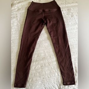 Avocado Shayna Chevron 7/8 High Waist Seamless Leggings - Women’s Large